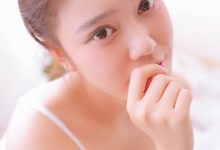 极品美女学生妹吊带美乳性感写真-亿套图