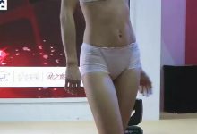 2019深圳内衣展盐步走秀现场[mp4/131M]-亿套图