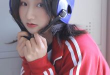运动服美少女青春活力写真图片-亿套图