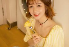 可爱日系美女俏皮甜美写真图片-亿套图
