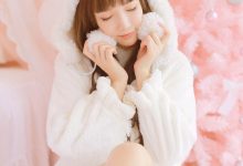 白丝袜日本少女卧室性感撩人写真图片-亿套图