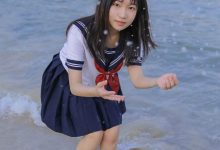 海边美女大学生制服诱惑写真-亿套图
