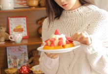 毛衣美女温婉迷人居家写真图片-亿套图