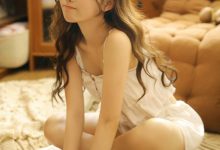 长腿美女模特丰满性感私房写真-亿套图