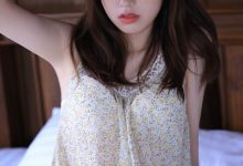 纯情美女大眼长腿美女性感写真-亿套图