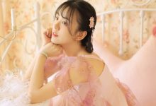 粉红美女丝袜长腿性感诱惑写真-亿套图