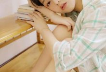 可爱美女清新养眼长腿诱惑写真图片-亿套图