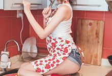 牛仔热裤美女翘臀诱人图片-亿套图