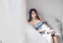 性感麻花辫美女前凸后翘撩人写真图片-亿套图