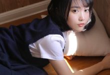 性感美女大学生制服诱惑高清写真-亿套图