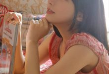 性感美女红色格子裙丰满诱人写真-亿套图