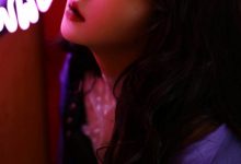 性感妩媚美女诱人美腿图片-亿套图