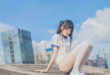 死水库美女运动服性感诱惑写真图片-亿套图
