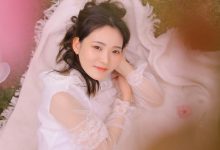 白皙养眼美女蕾丝裙气质写真图片-亿套图