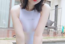 Coser小姐姐白银81 – 白色竞泳 [83P2V-480MB]-亿套图