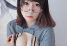 猫九酱Sakura - NO.04 超小比基尼眼镜娘 [34P-68MB]-亿套图