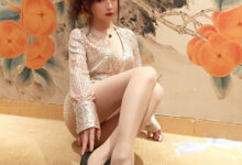 小女巫露娜 - NO.14 亮片裙肉丝 [22P-141MB]-亿套图