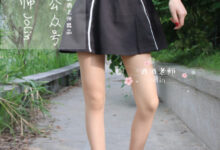 [酒酒老师] 风吹裙摆，足下春光 [54P-91.3MB]-亿套图
