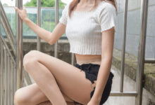 大生模拍 No.189 诗雨 短裤里的无内丝 [51P1V-651MB]-亿套图