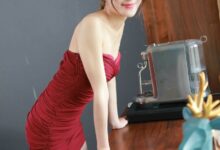 [IESS异思趣向] 2021.08.02 丝享家877：婉苹《姓感红色小礼裙》[90P／124MB]-亿套图
