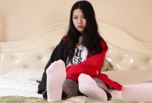 脚模摄影 No.020-美女大学生各种丝袜和裸足 [1V-1.83G]-亿套图