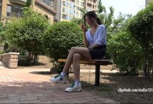 [K&M]丝足视频 NO.0011 运动鞋白色脏袜子[1V／0.99GB]-亿套图
