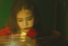 [YITUYU艺图语]2022.06.25 发光的发丝，三角梅瀑布下的女神 姝雯同学[54+1P／853MB]-亿套图