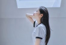 [YITUYU艺图语]2022.12.29 阁楼里的素白 小静[25+1P／594MB]-亿套图