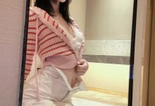 桜桃喵 - 条纹毛衣 [22P-98MB]-亿套图