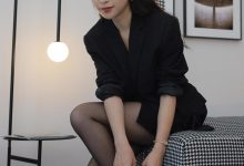 [IESS异思趣向] 2023.07.27 丝享家 1491 小婕《黑金高跟鞋》[82P-105.6M]-亿套图