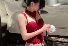 牛奶里的果汁 - 超美红色套装[27P-44MB]-亿套图