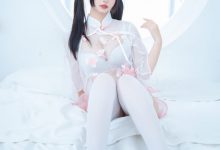 神楽坂真冬 蜜桃雪糕 [2V+75P 419MB]-亿套图