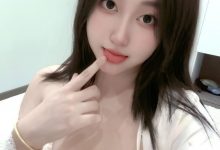 微密圈爱喝牛奶的墩墩_丝绒睡衣 [20P+1V-63MB]-亿套图