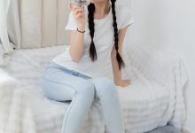 物恋传媒 No.2648 包包-运动鞋、白棉袜、裸足 [156P1V-3.79GB]-亿套图