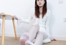 物恋传媒 No.2695 雪芽-高跟鞋、薄白丝、穿脱外套 [151P1V-3.62GB]-亿套图